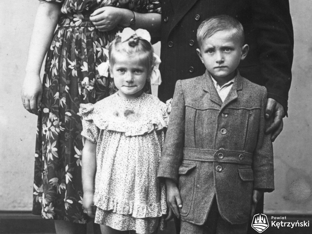 Bazyli Głuszko z żoną i dziećmi – 1950r.