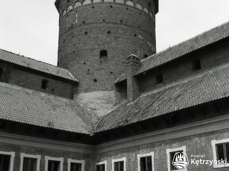 Reszel, dziedziniec zamku  – 1986r.