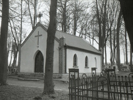 Srokowo, kaplica na cmentarzu komunalnym – 1998r.
