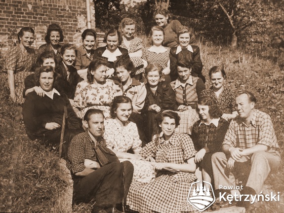 Pracownicy tkalni przy ul. Wilczej – 1952r.  