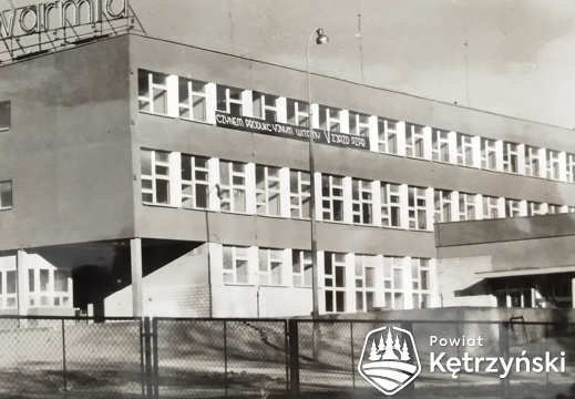 Budynek biurowca Zakładów Przemysłu Odzieżowego „Warmia – 1968r.   
