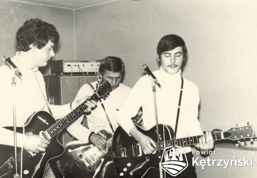 Zespół rockowy „Rodzaj Ciszy” podczas próby – początek lat 70.   