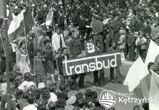 Pracownicy firmy „Transbud” podczas pochodu – 1.05.1980r. 