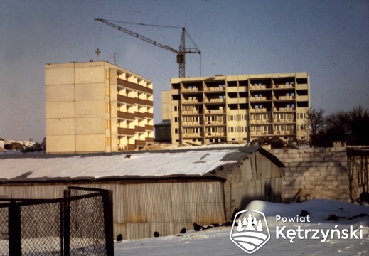  Budowa budynków Spółdzielni Mieszkaniowej „Pionier” przy ul. Kazimierza Wielkiego – 1986r.      