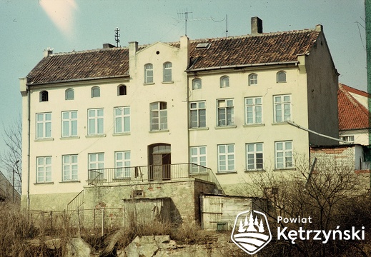 Budynek mieszkalny przy ul. Zjazdowej 15, obecnie własność parafii ewangelicko – augsburskiej – 1986r.       