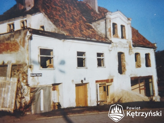 Zrujnowany dom przy ul. Traugutta 3 - 1994r.
