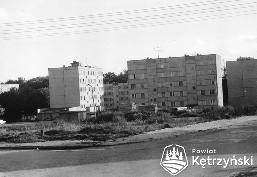 Budynki mieszkalne przy ul. Chrobrego 16 - 1988r.