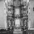 Święta Lipka, wnętrze kościoła bez kompletu ławek - 1950r.