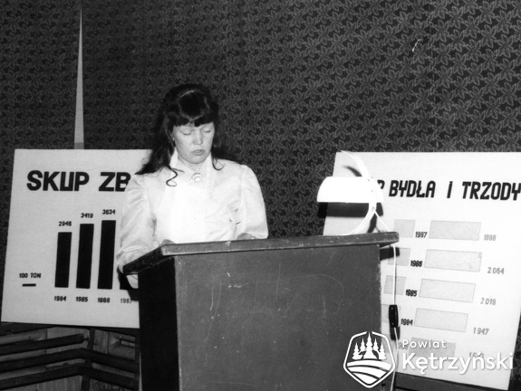 Srokowo, sprawozdanie Zarządu z działalności GS za rok 1988 referuje Janina Milewicz - 1989r.