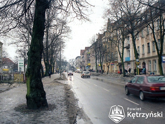 Fragment zabudowy ul. Sikorskiego - 1999r.