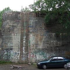 Gierłoż, jeden z zachowanych bunkrów (najdłuższy) na terenie Wilczego Szańca - 2007r.