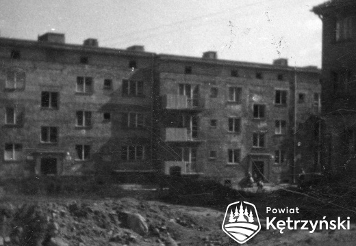 Nowo budowany dom przy ul. Osińskiego - 1957r.