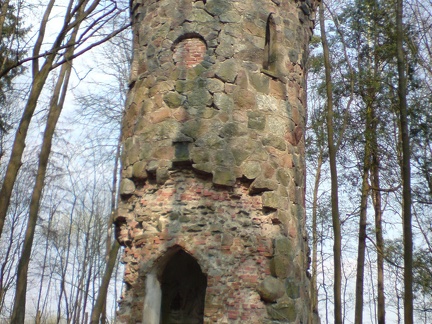 Srokowo ruiny wieży widokowej - 13.04.2009r.