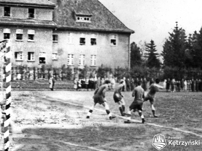 Fragment meczu piłkarskiego "Gwardia" Kętrzyn - 1949r.