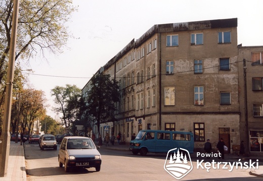 Zabudowa ul. Sikorskiego róg ul. Mazurskiej - 1995r.