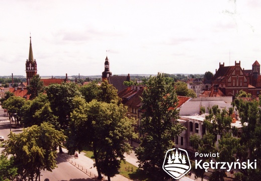 Widok na miasto z dachu domu przy ul. Sikorskiego 28 - 1995r.