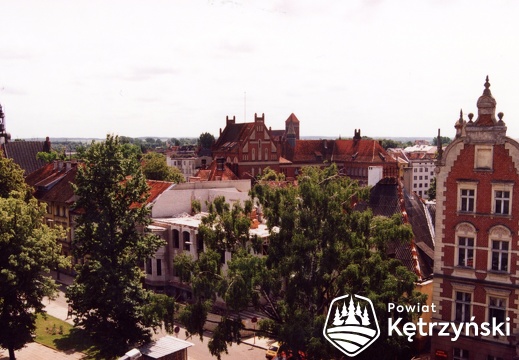 Widok na miasto z dachu domu przy ul. Sikorskiego 28 - 1995r.