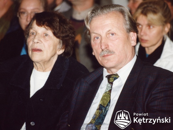 Arno Surminski podczas promocji książki obok Irena Wartacz - 28.11.1994r.
