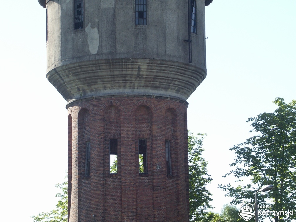 Wieża wodociągowa w zespole dworca kolejowego - 19.07.2006r.