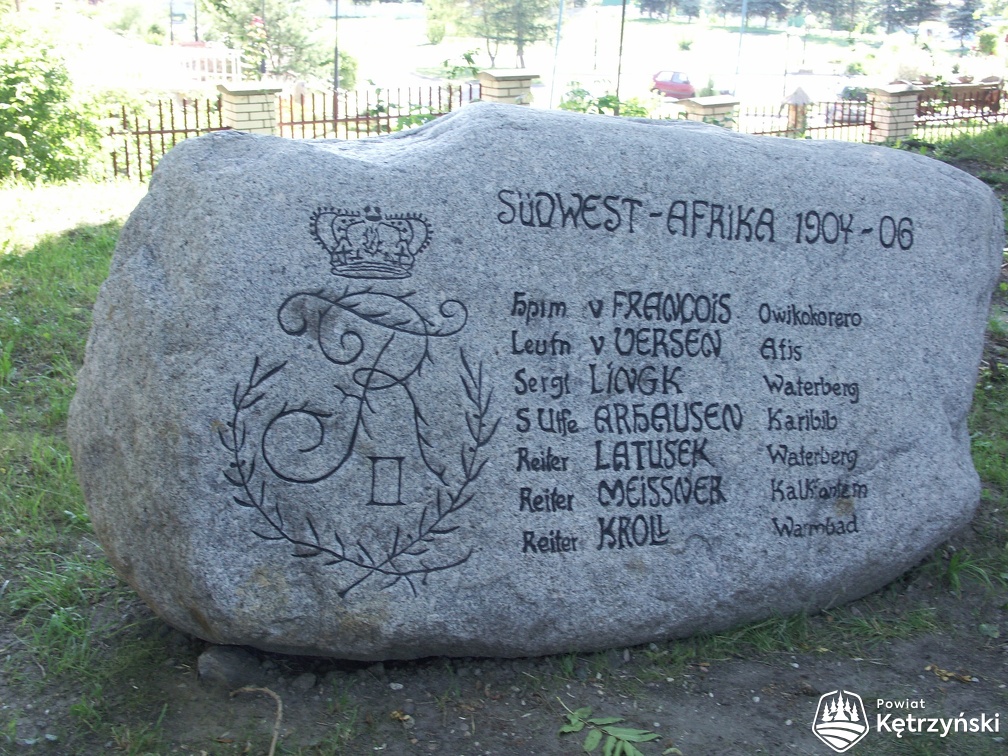 kamień na cmentarzu wojennym - 19.07.2006r.