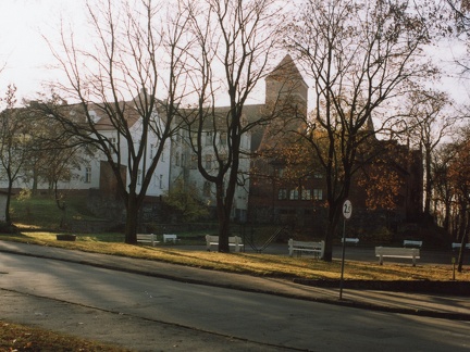 Skwer miejski, obecnie plac Armii Krajowej - 2001r.