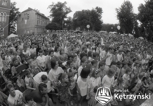 Impreza plenerowa "Kętrzyńskie Lato" na pl. Piłsudskiego - 14-16.07.1995r.