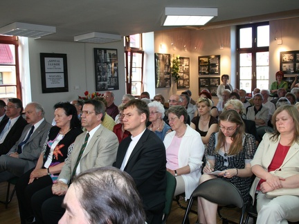 Goście polscy i niemieccy przybyli na uroczystości w budynku dawnej loży - 5.06.2008r.