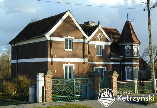 Korsze, dom z lat 30. przy ul. Wojska Polskiego 32, do 1945r. własność miejscowego weterynarza - 2002r.