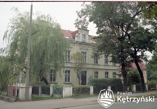 Budynek przedszkola "Puchatek" przy ul. Sikorskiego 46 - 1998r.