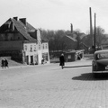 Fragment zabudowy ul. Traugutta, w głębi browar - 1960r.