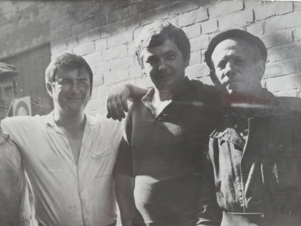 Pracownicy galwanizerni Polam Farel , drugi z lewej Wacław Brzozowski - koniec lat 80.