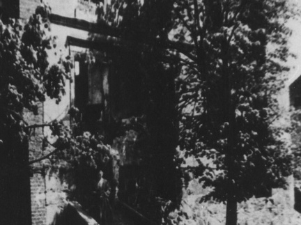 Barciany, zrujnowany dom, który do 1945r. był własnością rodziny Quedrau - 1955r.