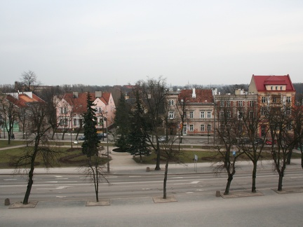 Widok z wieży ratuszowej na płn. część pl. Piłsudskiego - 1.02.2008r.