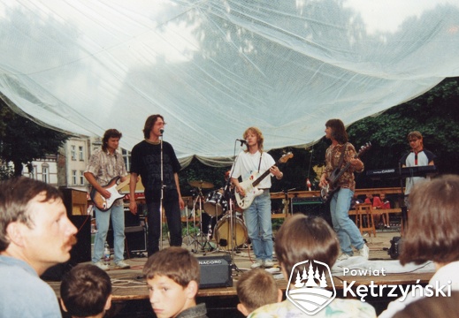 Koncert zespołu "Dr Watt" podczas plenerowej imprezy "Kętrzyńskie Lato" - 1995r.