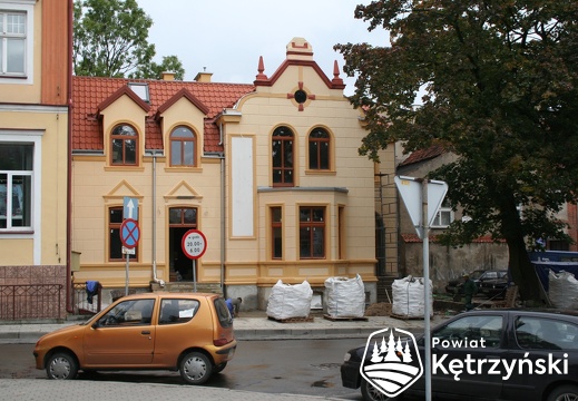 Remont budynku przy pl. Piłsudskiego na restaurację "Stara Kamienica" - 11.09.2007r.