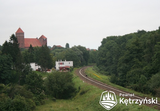 Linia kolejowa od strony tzw. Górki Poznańskiej, w głębi oczyszczalnia ścieków - 13.08.2007r.