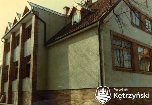 Korsze, nowo wybudowany dom katechetyczny - 22.11.1987r.