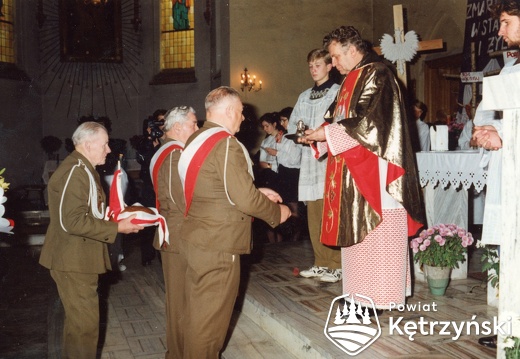 Korsze, podczas Mszy św. z okazji 74. rocznicy odzyskania niepodległości - 8.11.1992r.