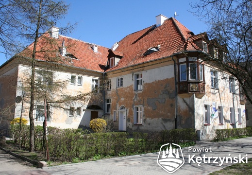 Budynek mieszkalny przy ul. Daszyńskiego 14, do 1945r. był to "dom rolnika" (Landwirthaus) - 15.04.2007r.