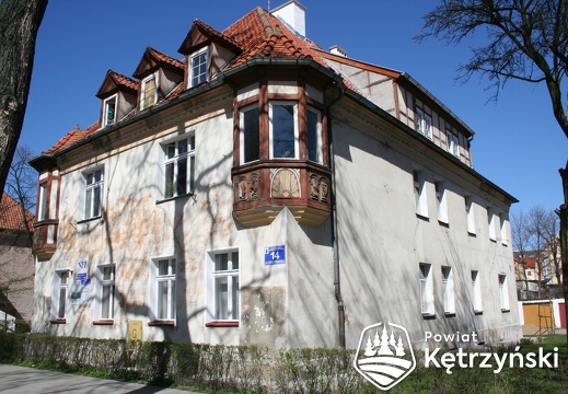 Budynek mieszkalny przy ul. Daszyńskiego 14, do 1945r. był to "dom rolnika" (Landwirthaus) - 15.04.2007r.