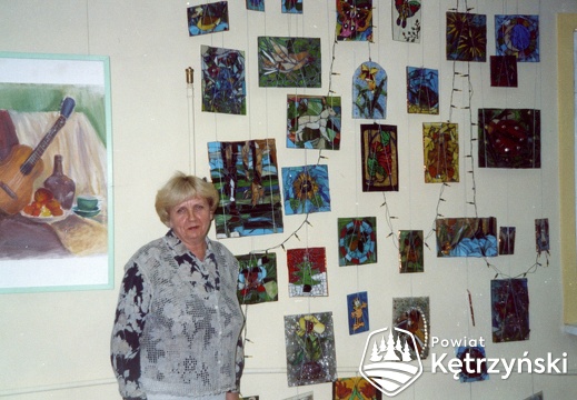 Danuta Kowalik, nauczyciel historii sztuki, instruktor plastyki, malarstwa i witrażu w „Baszcie” - 2004r.