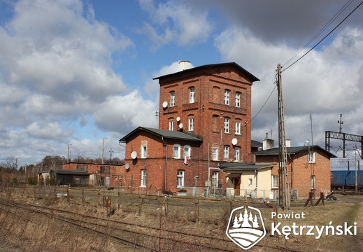 Korsze, budynek kolejowy przy ul. Orzeszkowej - 29.03.2012r.
