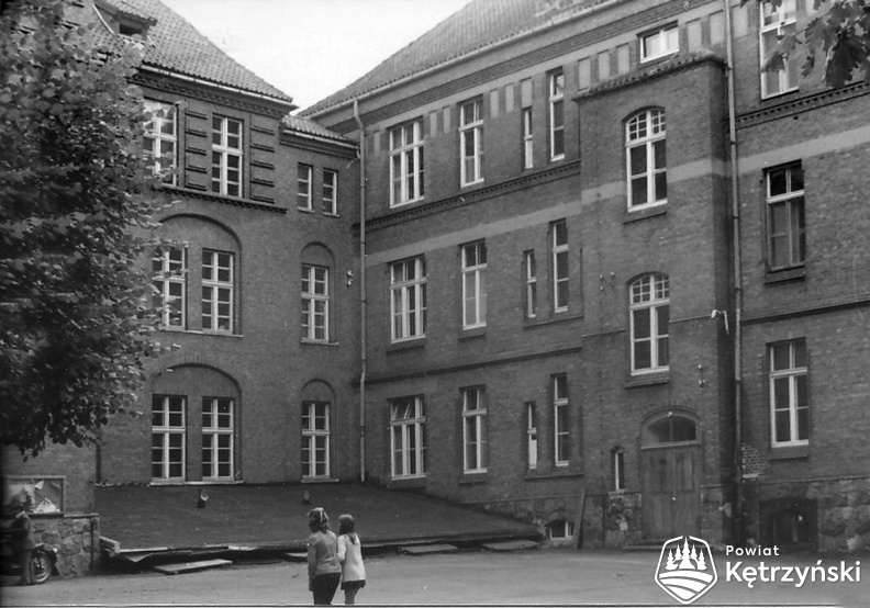 1973 HK Rastenburg, Hochmeisterweg, Krankenhaus_OK.jpg