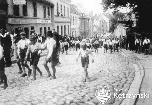 Pochód mieszkańców miasta - 1932r.