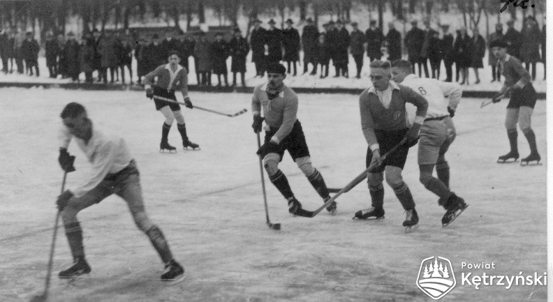 R Sp1 9 Eishockey VfL 1928 gegen Königsberg.jpg