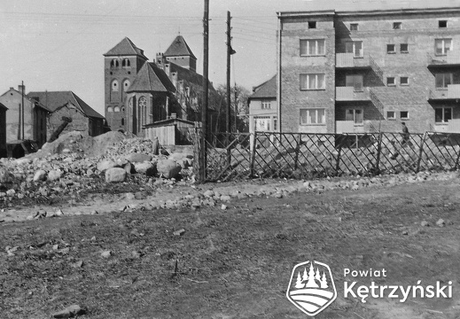 Budowa nowych bloków mieszkalnych na starym mieście - 1960r.